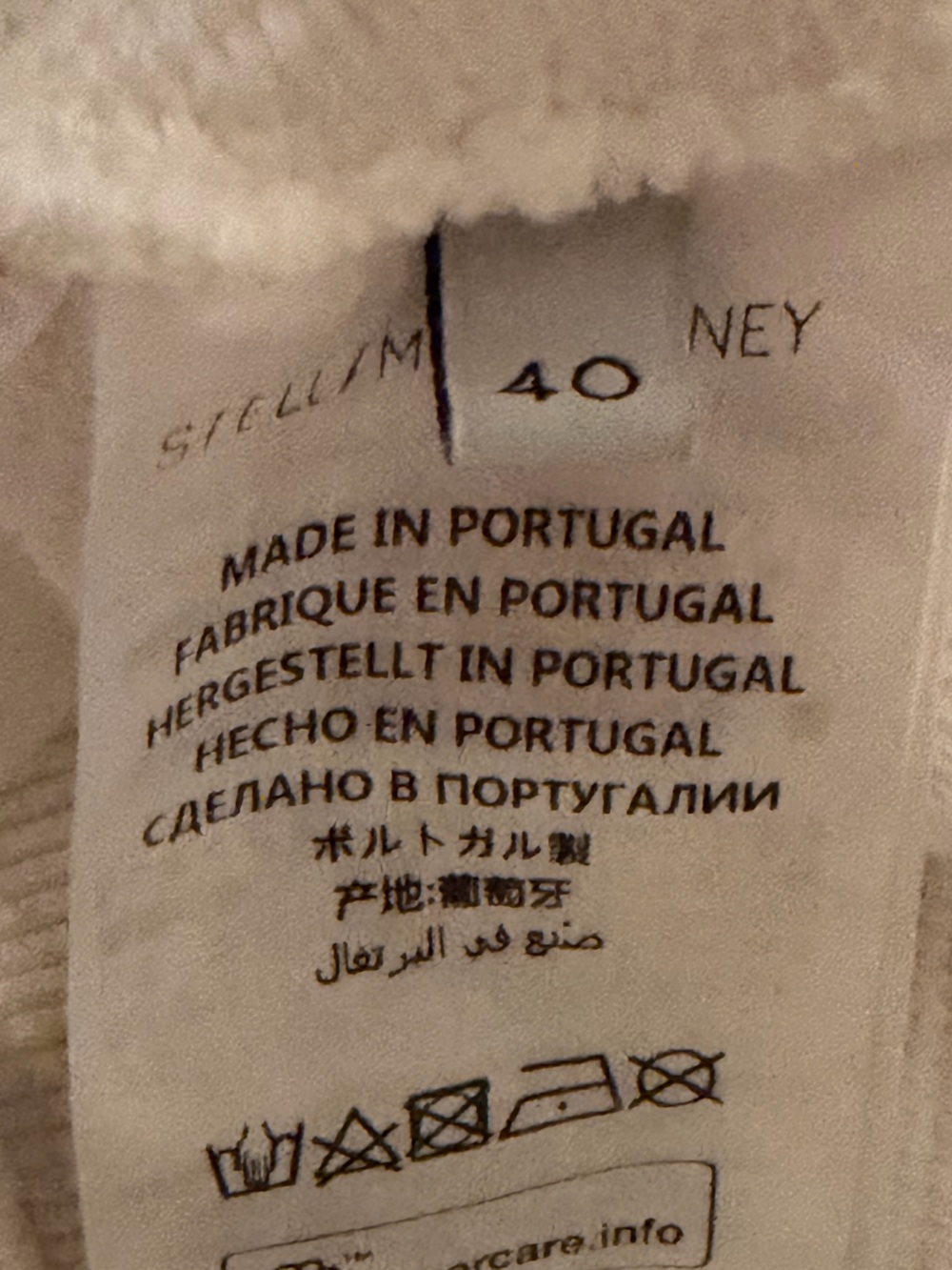 Stella McCartney White Cropped Hooded sweatshirt with black logo on front sz 40 - Picture 14 of 15